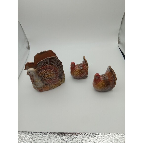 Vintage Turkey Salt & Pepper Shakers Glazed With Napkin Holder - Picture 2 of 12